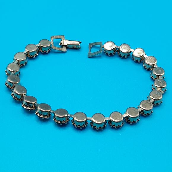 Vintage Red Rhinestone Bracelet, Aurora Borealis, 1950s Vintage Jewelry, 7 Inch - Picture 6 of 10